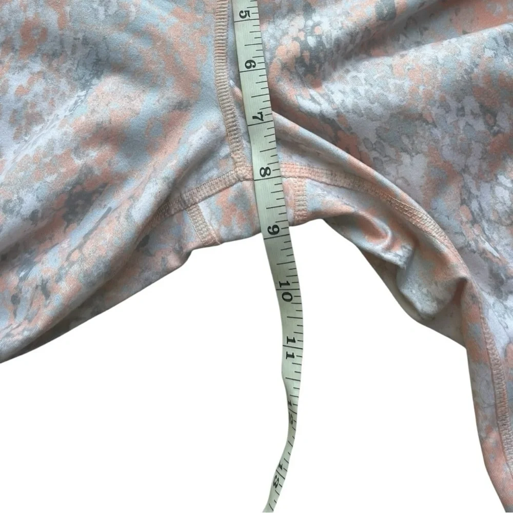 ALO Yoga pattern activeware